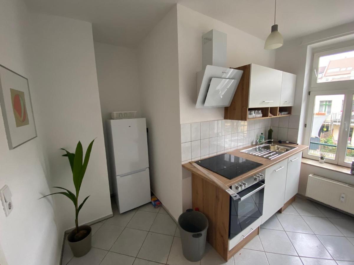 Schöne, ruhige Zweiraumwohnung im angesagten Altlindenau Leipzig Exterior foto