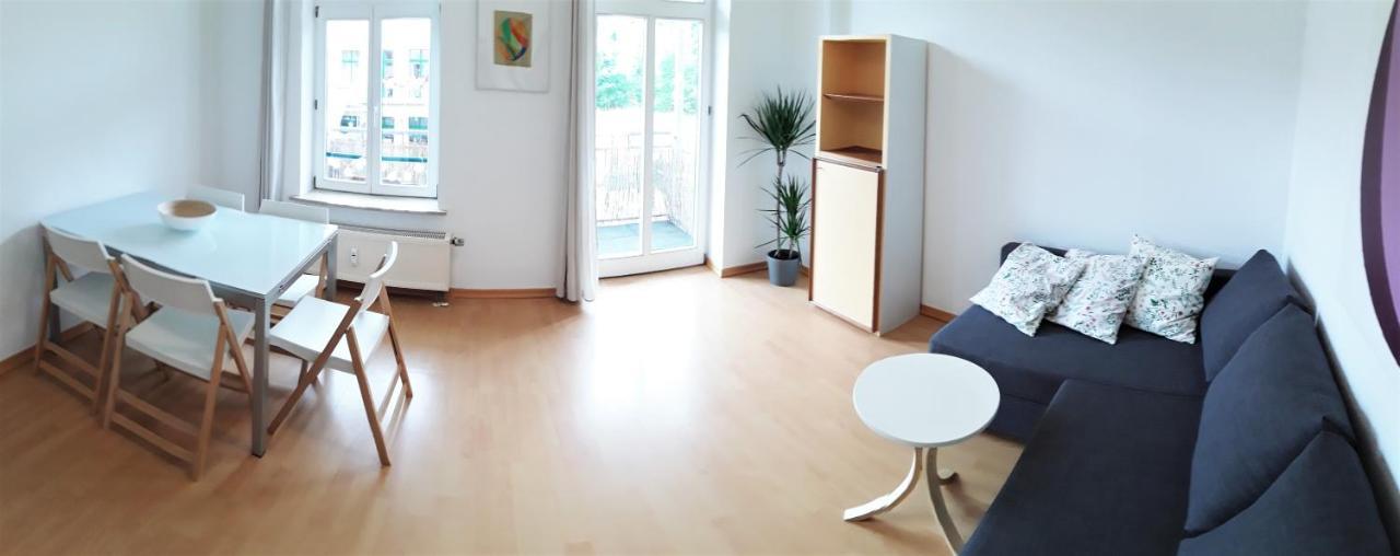 Schöne, ruhige Zweiraumwohnung im angesagten Altlindenau Leipzig Exterior foto