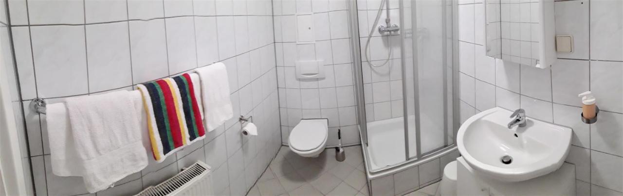 Schöne, ruhige Zweiraumwohnung im angesagten Altlindenau Leipzig Exterior foto