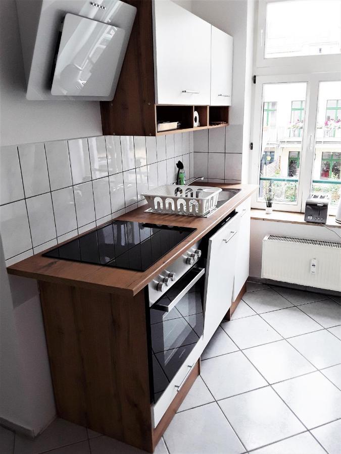 Schöne, ruhige Zweiraumwohnung im angesagten Altlindenau Leipzig Exterior foto